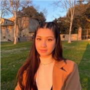 studentessa universitaria offre ripetizioni di lingua inglese lingua spagnola